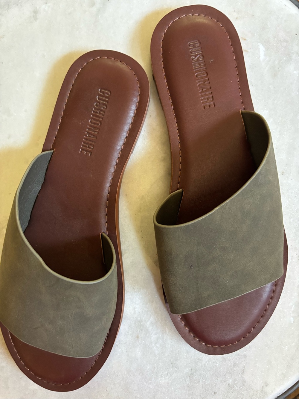 Cushionaire Olive Green Slide Sandals